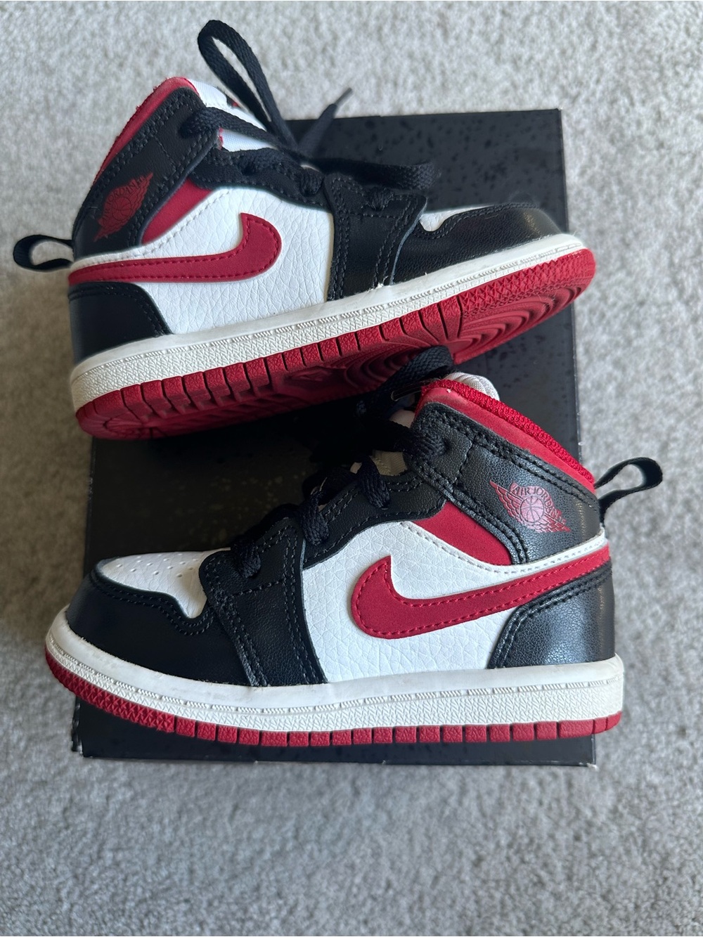 Jordan 1 Mid Black White Red Toddler Sneakers Size 7C